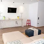 Limani Deluxe 3
