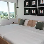 Apartamento Limani Deluxe 3 *