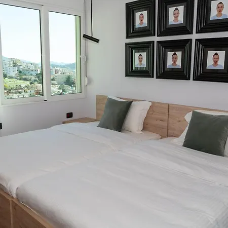 Apartment Limani Deluxe 3 *