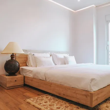 Apartment Limani Deluxe 3 *