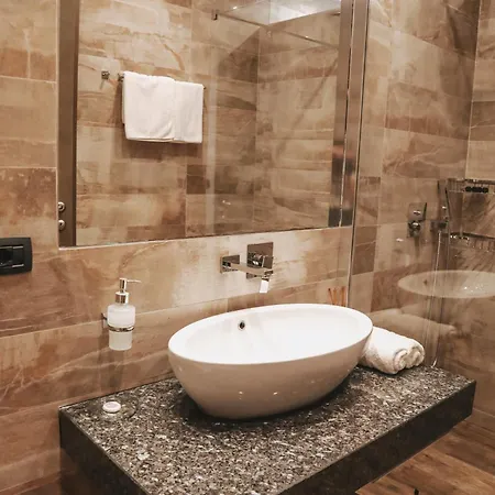 Limani Deluxe 3 Saranda