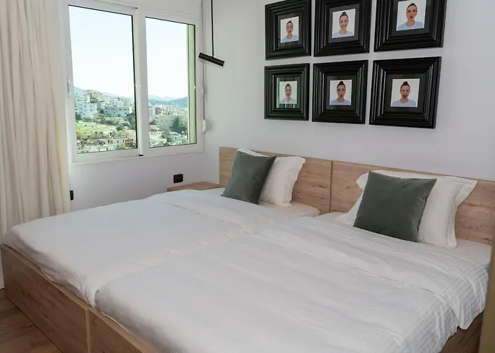 公寓 Limani Deluxe 3 *