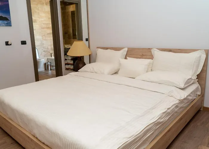 Limani Deluxe 3 Sarandë